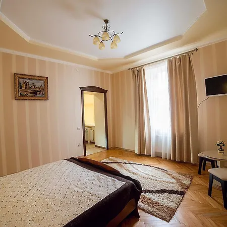 Apartment On Horodotska Street Lviv Exterior photo
