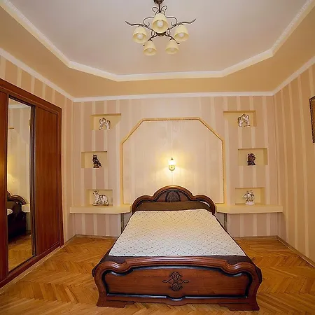 Apartment On Horodotska Street Lviv Exterior photo