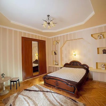 Apartment On Horodotska Street Lviv Exterior photo