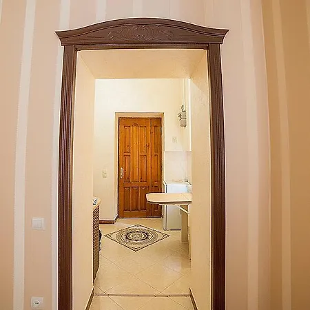 Apartment On Horodotska Street Lviv Exterior photo