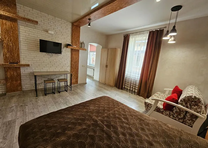 Apartment On Horodotska Street